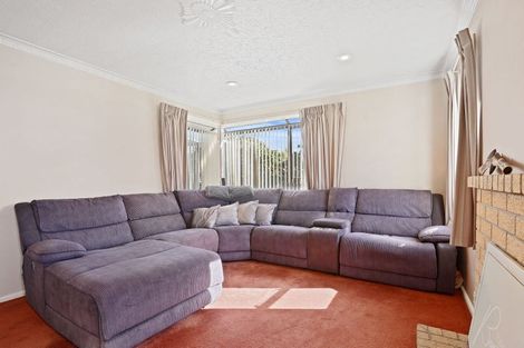 Photo of property in 15 Kilburn Street, Bishopdale, Christchurch, 8053