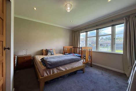 Photo of property in 353 Waiwhetu Road, Fairfield, Lower Hutt, 5011