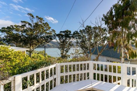 Photo of property in 27 Marine Parade, Macandrew Bay, Dunedin, 9014