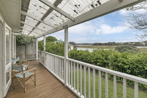Photo of property in 16 Cowper Street, Devonport, Auckland, 0624