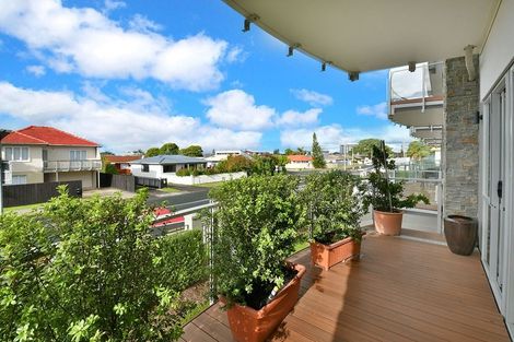 Photo of property in 205/252 Centreway Road, Orewa, 0931
