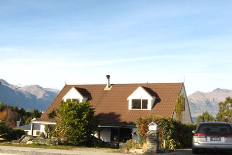 Photo of property in 680 Peninsula Road, Kelvin Heights, Queenstown, 9300