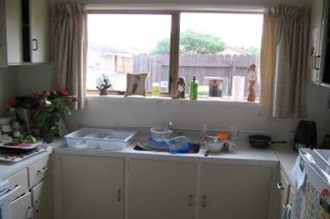 Photo of property in 1/168 Pigeon Mountain Road, Half Moon Bay, Auckland, 2012