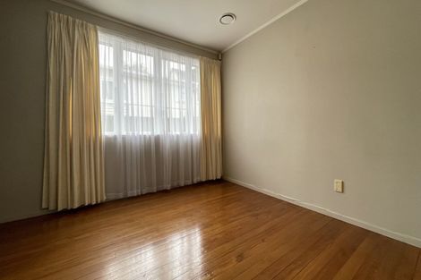 Photo of property in 6 Huxley Place, Glen Innes, Auckland, 1072