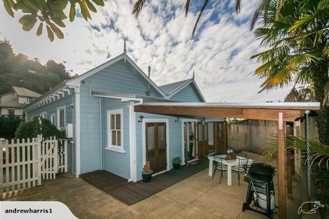 Photo of property in 6 Milton Road, Bluff Hill, Napier, 4110