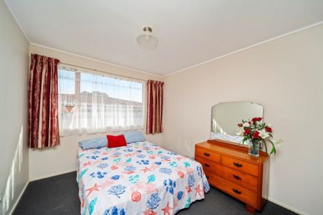 Photo of property in 5 Union Street, Merrilands, New Plymouth, 4312