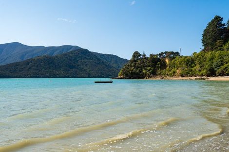 Photo of property in 25 Sandy Bay Road, Black Rock, Marlborough Sounds, 7282