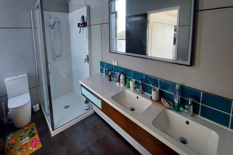 Photo of property in 19 Stratford Place, Otumoetai, Tauranga, 3110