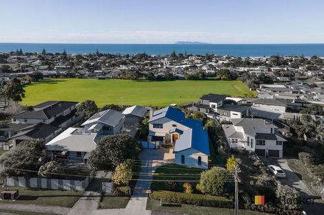 Photo of property in 33 The Crescent, Waihi Beach, 3611