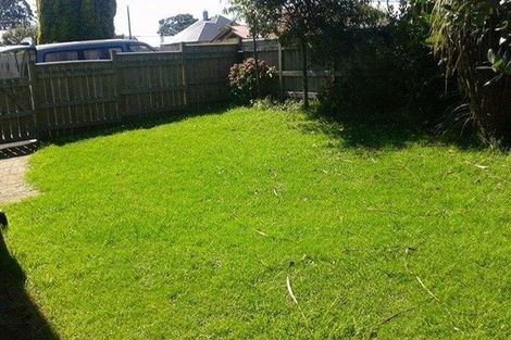 Photo of property in 12 French Street, Moturoa, New Plymouth, 4310