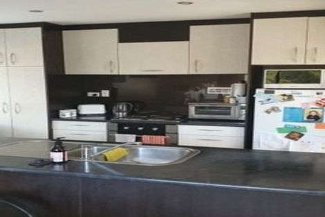 Photo of property in 1/83 Daffodil Street, Titirangi, Auckland, 0604