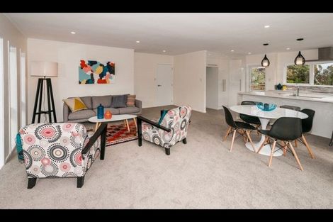 Photo of property in 2/10 Firth Road, Torbay, Auckland, 0630