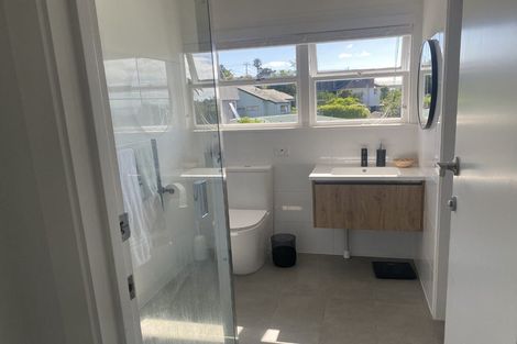 Photo of property in 1/30 Jellicoe Road, Murrays Bay, Auckland, 0630