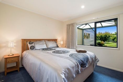 Photo of property in 2 Bransley Grove, Katikati, 3129