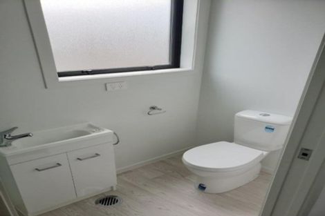 Photo of property in 1 Inverness Avenue, Hamilton East, Hamilton, 3216