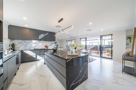 Photo of property in 17 Cynisca Crescent, Wallaceville, Upper Hutt, 5018