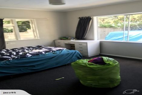 Photo of property in 100 Main Road, Waikanae, 5036