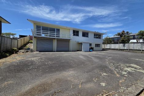 Photo of property in 56 Nevada Drive, Merrilands, New Plymouth, 4312