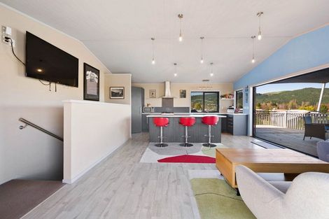 Photo of property in 136 Lisland Drive, Kinloch, Taupo, 3377