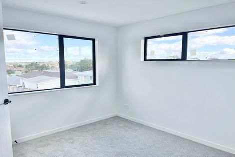 Photo of property in 13 Minaret Drive, Bucklands Beach, Auckland, 2014