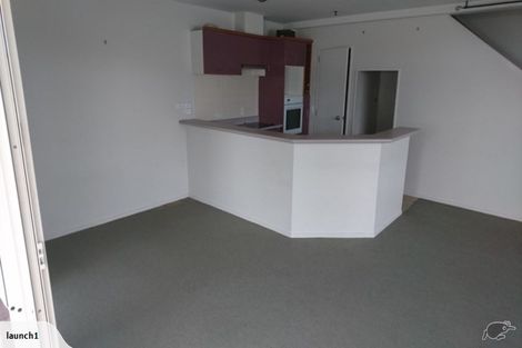 Photo of property in 9/15 Clearwater Cove, West Harbour, Auckland, 0618