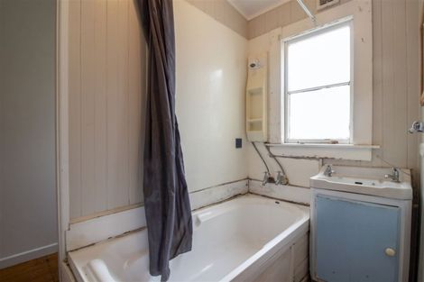 Photo of property in 13 Randwick Crescent, Moera, Lower Hutt, 5010