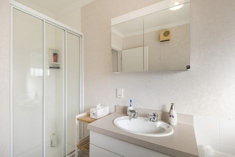 Photo of property in 23 Rangitira Avenue, Palmerston North, 4414