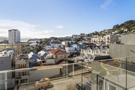 Photo of property in 6c/8 Lipman Street, Mount Victoria, Wellington, 6011