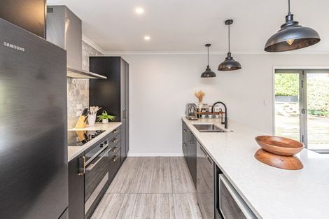 Photo of property in 13 Magnolia Crescent, Tawhero, Whanganui, 4501