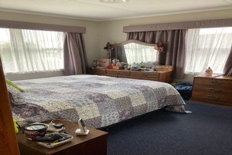 Photo of property in 4 Margaret Place, Merrilands, New Plymouth, 4312