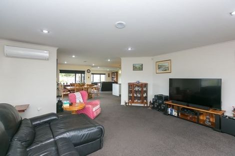 Photo of property in 1 Rawiri Drive, Bell Block, New Plymouth, 4312