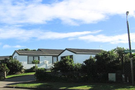 Photo of property in 25 Ara Kuaka, Waikanae Beach, Waikanae, 5036