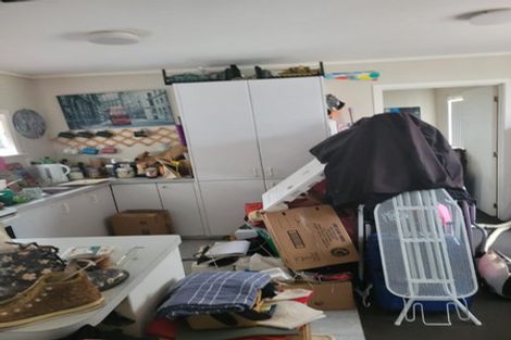 Photo of property in 19 Titchener Street, New Lynn, Auckland, 0600