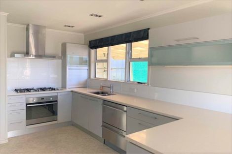 Photo of property in 1/26 Becroft Drive, Forrest Hill, Auckland, 0620