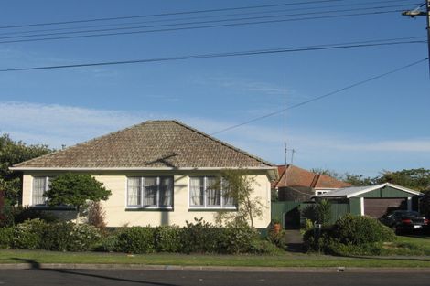 Photo of property in 72 Peat Street, Whanganui, 4500