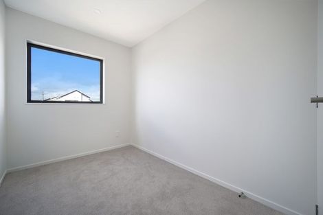 Photo of property in 141 Grove Road, Papakura, 2110