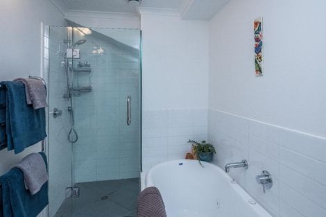 Photo of property in Augusta Apartments, 19/254 Willis Street, Te Aro, Wellington, 6011