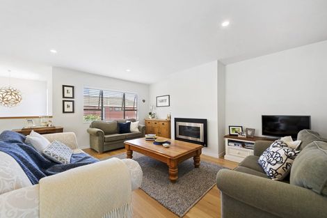 Photo of property in 1/16 Channel View Road, Campbells Bay, Auckland, 0630