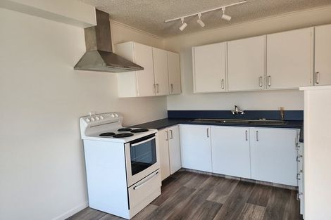 Photo of property in 9/83 Lake Road, Devonport, Auckland, 0622