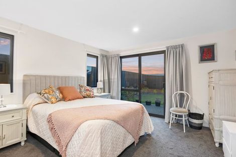 Photo of property in 8 Hanmer Crescent, Rangiora, 7400