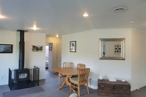 Photo of property in 33 Saint James Drive, Huntington, Hamilton, 3210