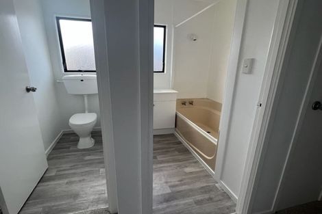 Photo of property in 2/30 Gloucester Road, Manurewa, Auckland, 2102