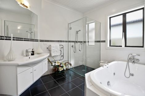 Photo of property in 6 Meadowbank Court, Huntington, Hamilton, 3210