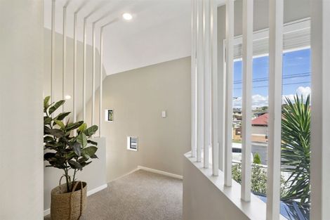 Photo of property in 1/1 Harley Road, Takapuna, Auckland, 0622