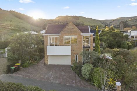 Photo of property in 11 Kaikomako Place, Cass Bay, Lyttelton, 8082