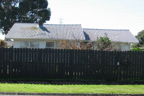 Photo of property in 56 Edgewater Drive, Pakuranga, Auckland, 2010