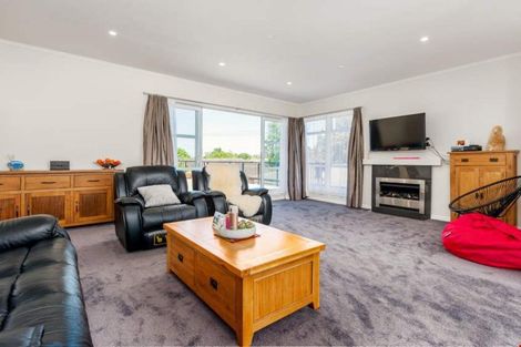 Photo of property in 47 Northboro Road, Belmont, Auckland, 0622