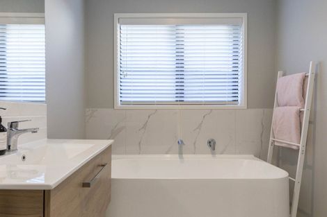 Photo of property in 10 Tatahi Street, Wharewaka, 3330