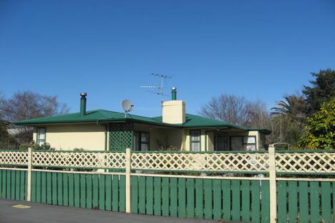 Photo of property in 2 Wood Street, Greytown, 5712