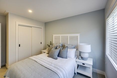 Photo of property in 71 Oak Road, Poraiti, Napier, 4112